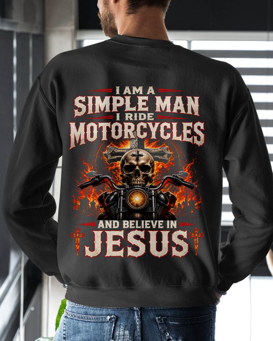 I AM A SIMPLE MAN, BIKER I RIDE MOTORCYCLES AND BELIEVE IN JESUS GOD IS MY GUIDE - SHIRT FOR MEN - LUNA00 (SKU2608-214) 3